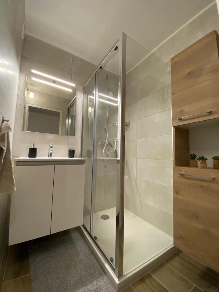 Proche Centre Sanary Studio Climatise 4 Personnes Exterior foto
